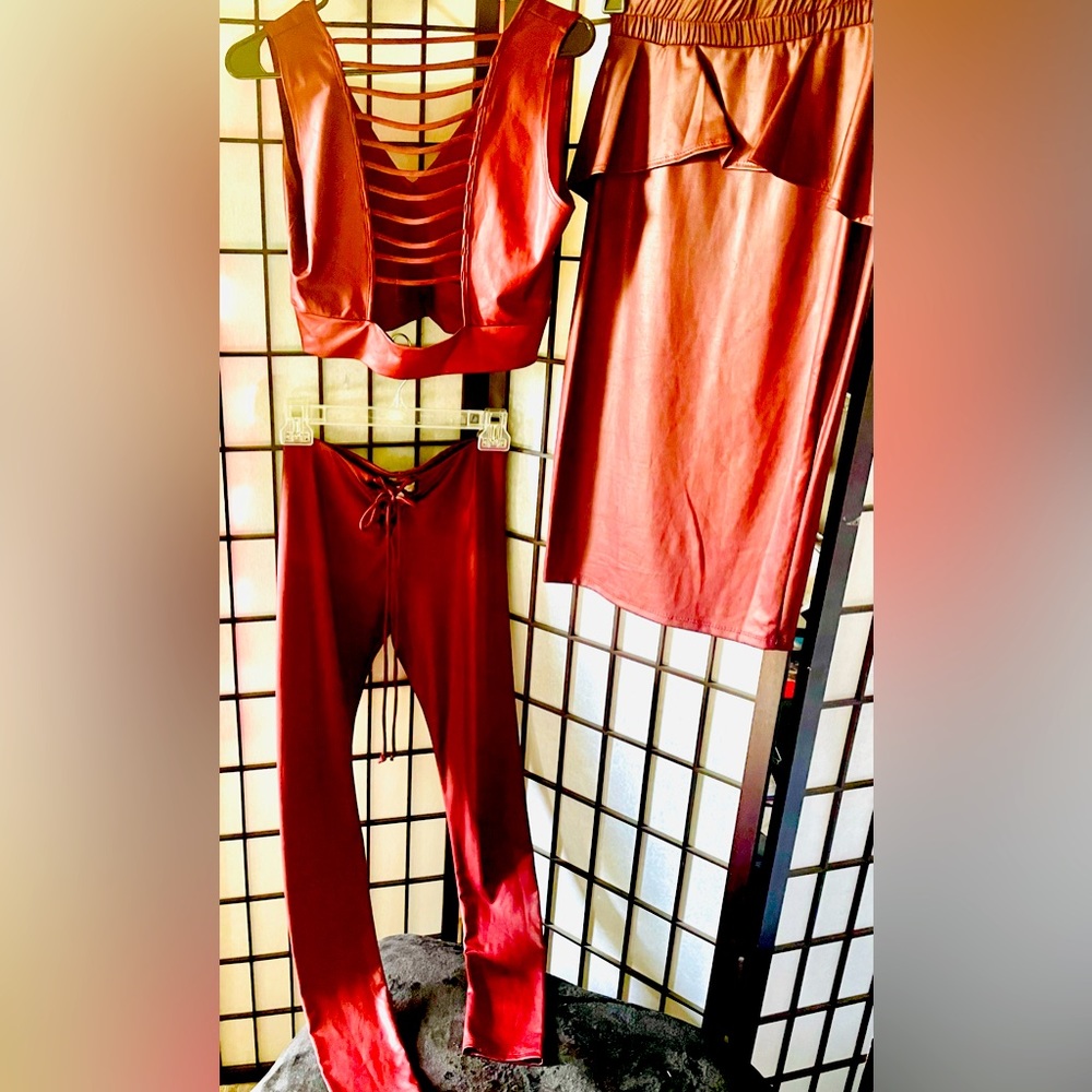 Burgundy fox leather three pieces super cute